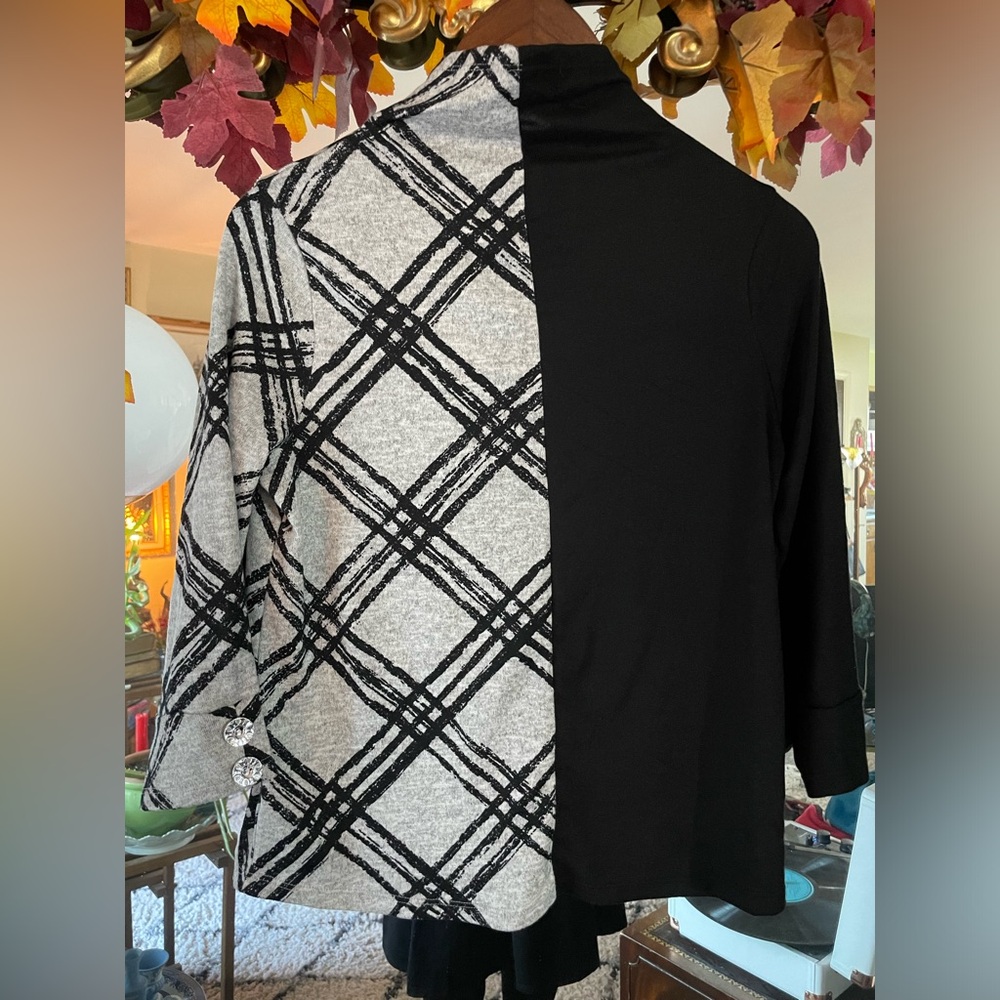 Vintage Rose Black and Plaid Mock Neck Turtleneck Long Sleeve Sweater Top - Picture 7 of 7